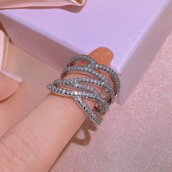 *New 925 Multi Layer Infinity Twining Ring - Picture 5 of 5